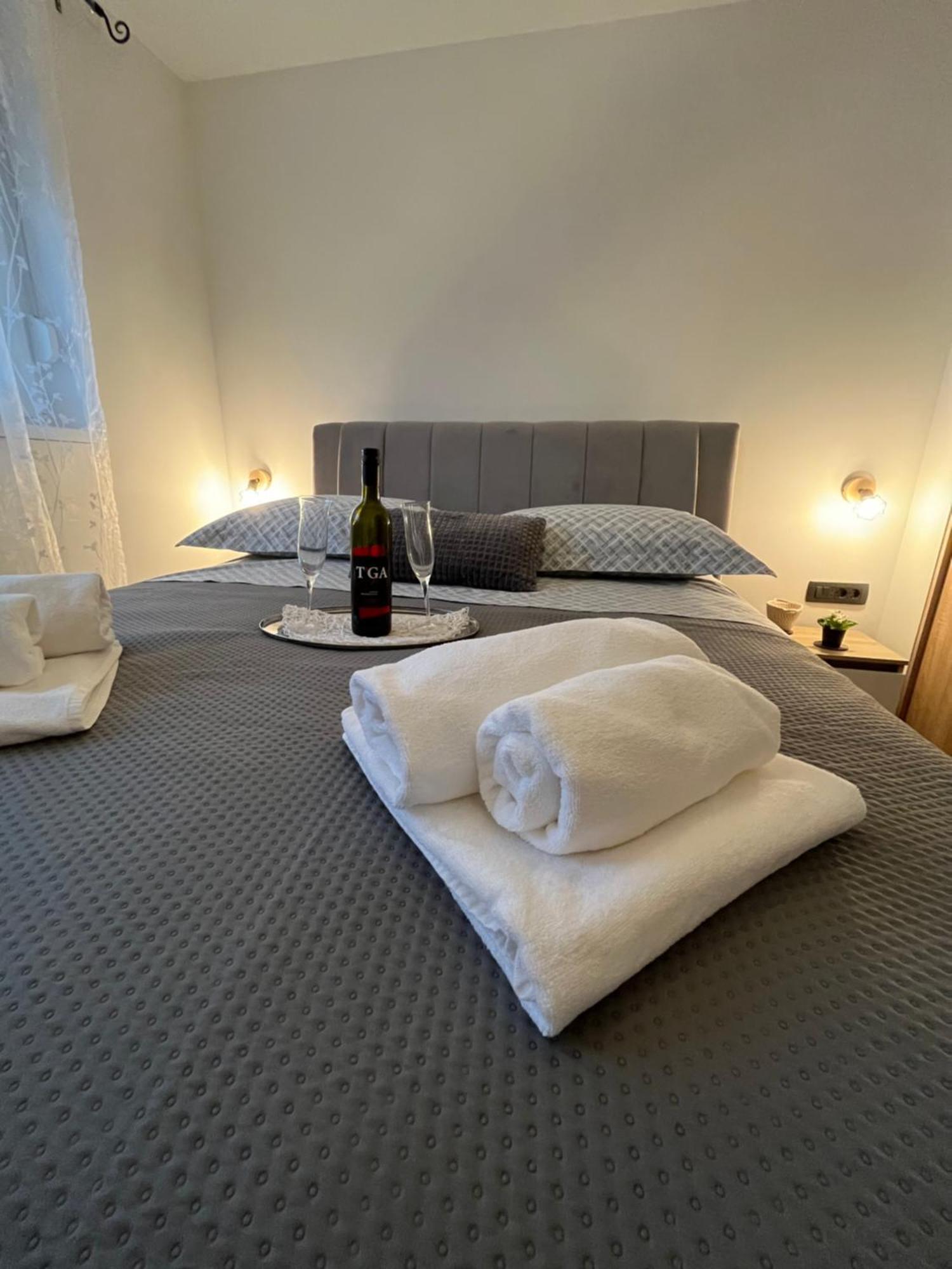 Apartman Oliva Zára Kültér fotó