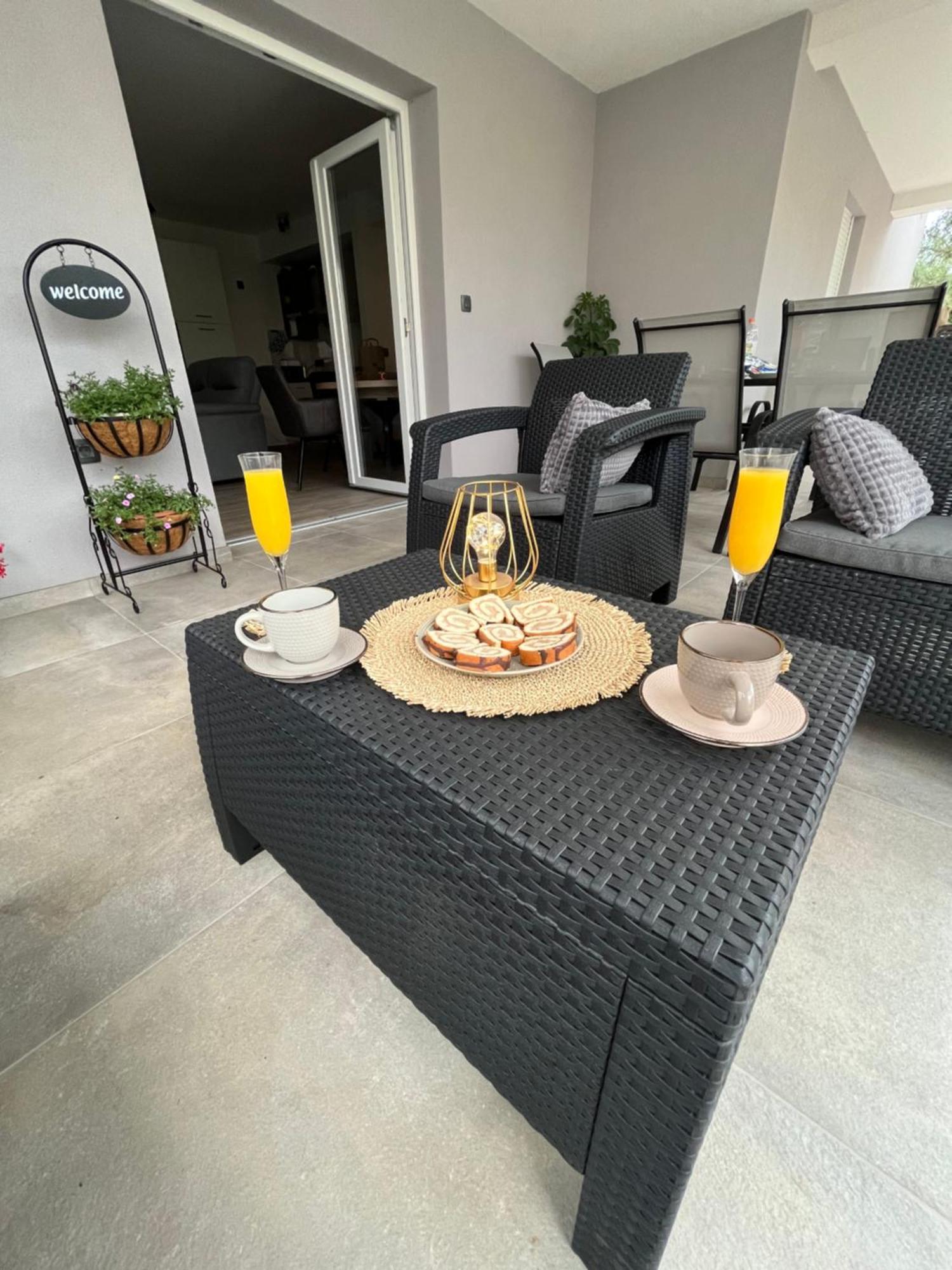 Apartman Oliva Zára Kültér fotó